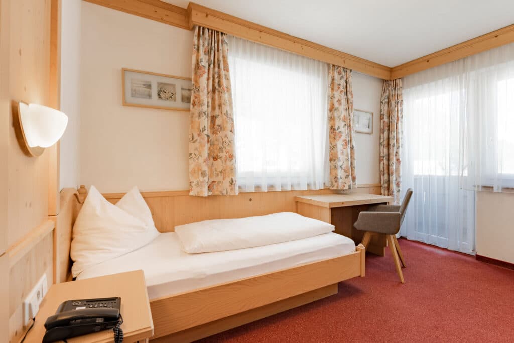 Hotel-Alp-Larain-Ischgl-EZ-002